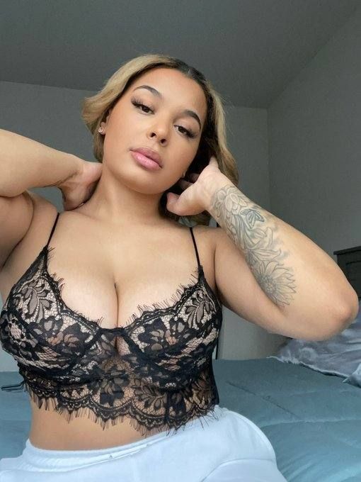 Sexy Sharon is Available at your Service - Image 3